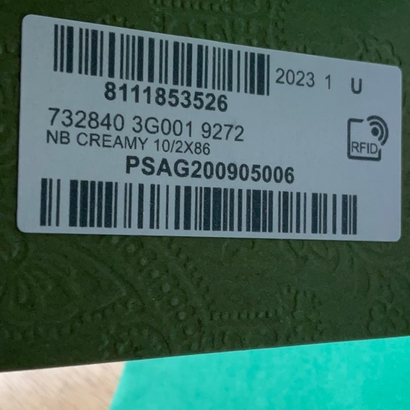 🍦 GUCCI ICE CREAM SCARF 🍦NWT 🍦 - Picture 16 of 16